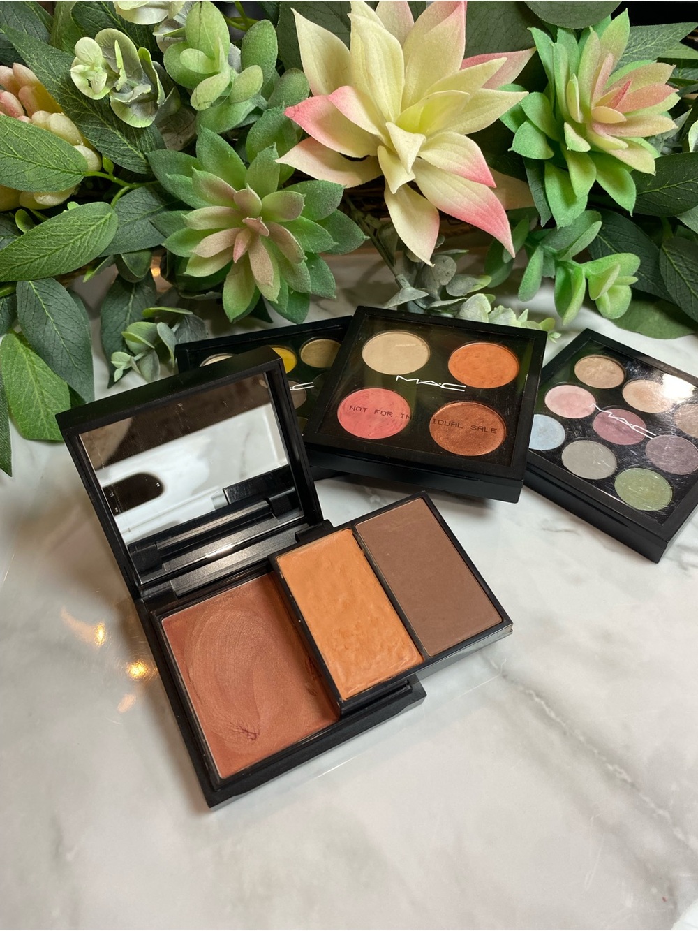 MAC Cosmetics All The Right Angles Contour Pallet (Dark)